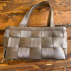 Harvey’s seatbelt purse